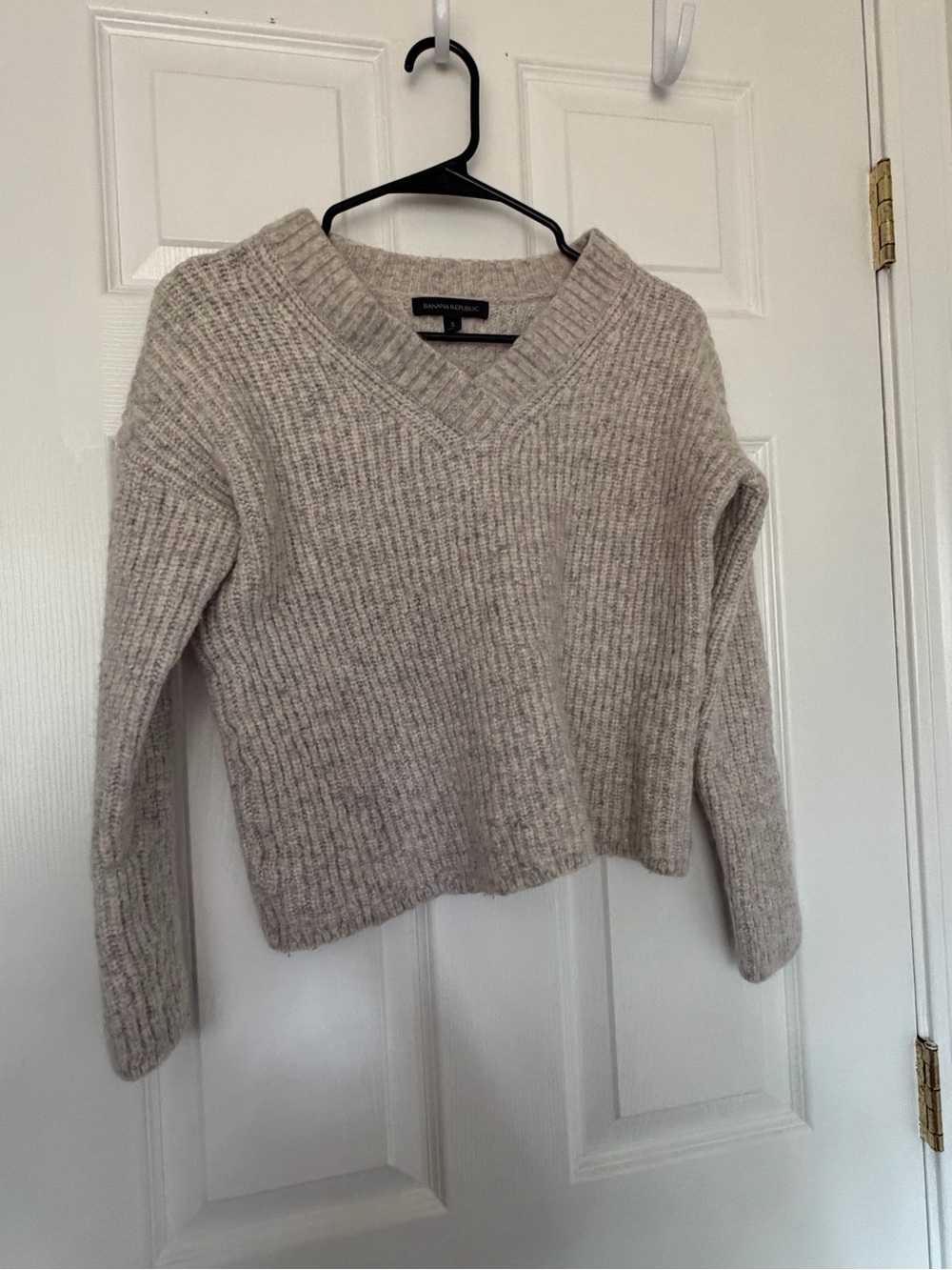 Banana Republic Oatmeal Ribbed V-Neck Sweater